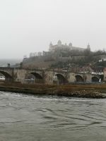 Festung Marienberg und alte Mainbrücke , Wü.