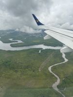 Landeanflug auf Cairns im Regenwald