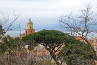 Blick auf den Glockenturm von St.Tropez