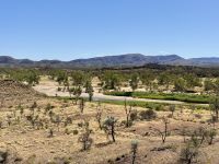 8. Tag: Ausflug in die West MacDonnell Ranges – Blick zum Finke River