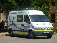 Ist das nicht schön, wenn die Touristen sogar ihre eigene Polizei bekommen?