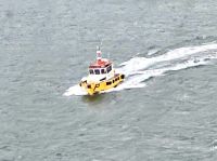 Wir kommen nach Argentinien, das Pilot Schiff