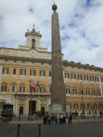 Palazzo Montecitorio und Obelisk