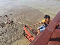 Flachwasser im Tonle Sap