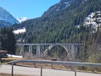 Fahrt mit der Arosa-Bahn durch das Schanfigg - Langwieser Viadukt
