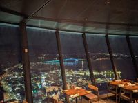 489. Abendessen im Orbit (Drehrestaurant Aussichtsturm), Auckland, Neuseeland
