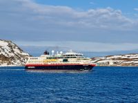 Tag 6 - Treffen mit der MS Midnatsol