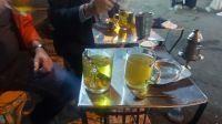Tee aus Bockshornklee, Markt in Assuan, Ramadan, Café
