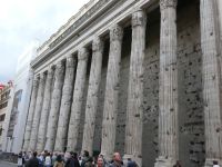 Piazza di Pietra, Rom, Freizeit, Säulen des Hadrian Tempels. Foto: Anette Rietz