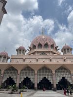 Putra-Moschee, Putrajaya, Malaysia.jpeg
