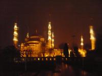 Blaue Moschee bei Nacht