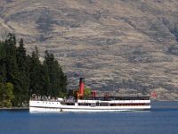 Queenstown, die TSS Earlslaw ist den ganzen Tag unterwegs. 