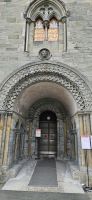 Trondheim, Seiteneingang zum Gottesdienst