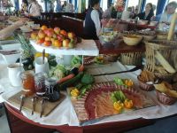 Mittagsbuffet auf der MS Dutch Grace