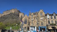 Das Castle vom Grassmarket aus