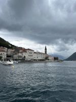 Perast vom Wasser aus
