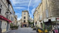 Arles