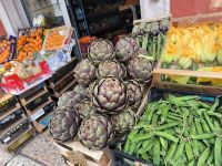 Spezialitäten: Artischocken, Zucchiniblüten, Bohnen