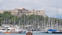 Antibes Hafen mit Festung von Vauban