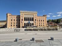 Tag 6 - Sarajevo - Stadtführung - Rathaus