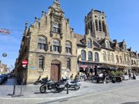 alte Patrizierhäuser am Markt in Veurne