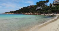 Strand von Baja Sardinia