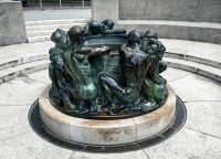 Der Brunnen des Lebens mit Skulpturen von Ivan Mestrovic in Zagreb