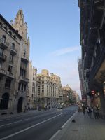Straße Laietana vor dem Hotel HCC Montblanc Barcelona.jpg