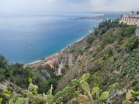 Insel Sizilien - Taormina (Ausblick von der Piazza IX Aprile)