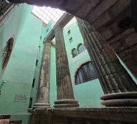 älteste erhaltene Römische Säulen, Barcelona.jpg