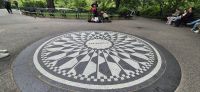 87 in Gedenken an John Lennon