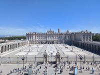 Palacio von der Kuppel der Almudena Kathedrale - Madrid
