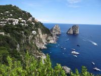 Capri, Blick auf die Faraglioni