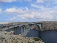 Brücke zwischen Festland und Insel Pag