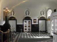 Im Foyer des Theaters des Westens, Berlin