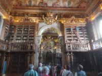 Bücherei UNI Coimbra