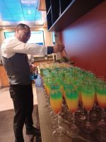 ein Cocktail in den ungarischen Landesfarben zum Abschied