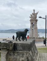 Spanien, Santoña, Wasserhund-Monument