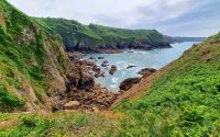 Wanderung am Devil's Hole an der Nordküste von Jersey