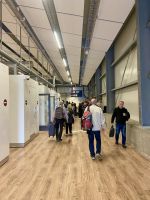 Rundreise Island - Auf dem Weg zum Gepäckband