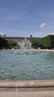 Wasserspiele im Palais Royal.jpg