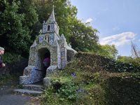 Guernsey, Little Chapel, Seitenansicht