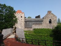 Sigulda, Burg Segewold mit dem Kreuz der Tempelritter