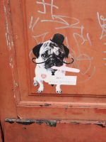 Die Hauptsache jemand bewacht den Eingang