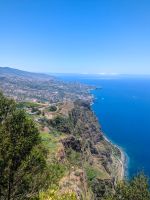 Ausblick von der Glasplattform an der Klippe Gabo Girao/Madeira