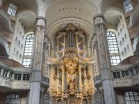 Altar mit Orgel der Frauenkirche
