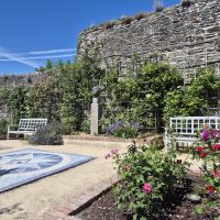 011 Granville Garten Dior.jpg