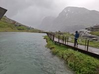 Aussichtspunkt auf der Trollstigen-Höhe bei sehrt schlechtem Wetter