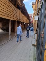 die engen Gassen der Holzspeicherstadt Hansebryggen (UNESCO-Weltkuturerbe)