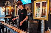 Anthony bereitet unsere Lollis vor